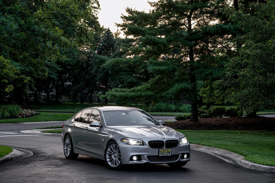 2014 BMW F10 550i & M550d Sedan - Image 12 of 31