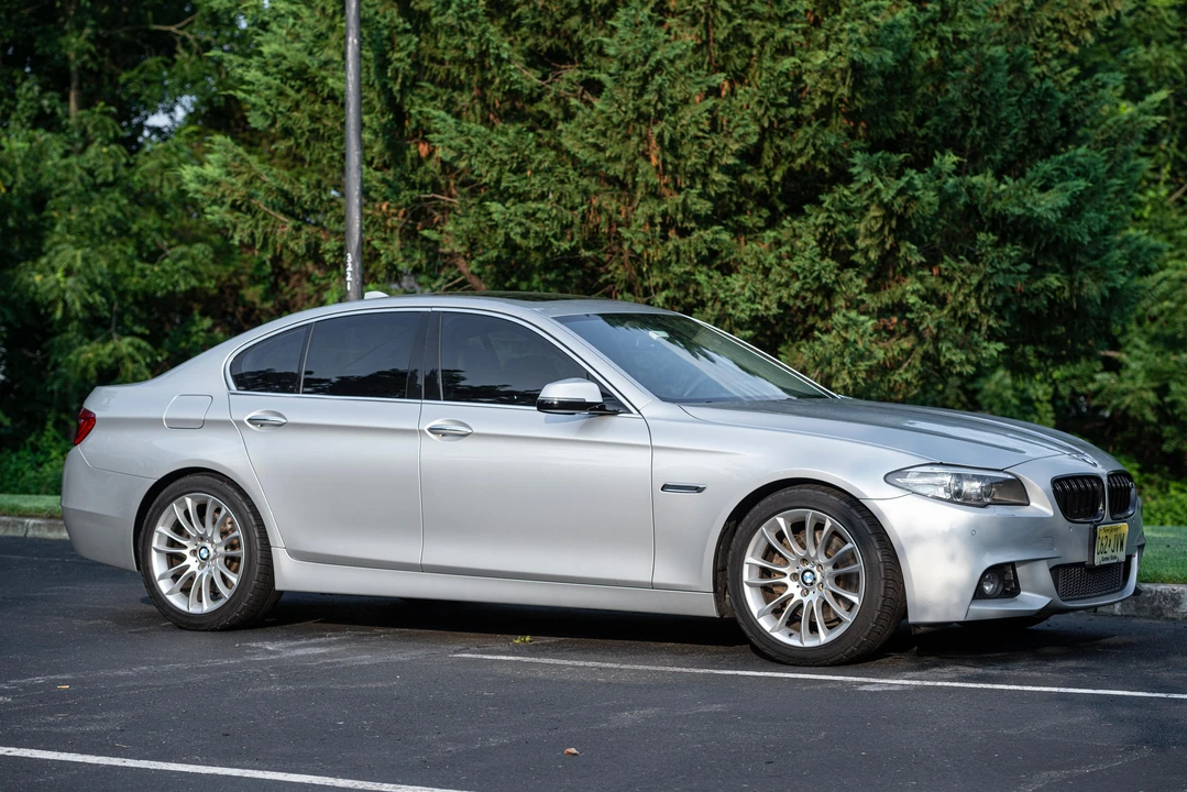 2014 BMW F10 550i & M550d Sedan - Image 11 of 31