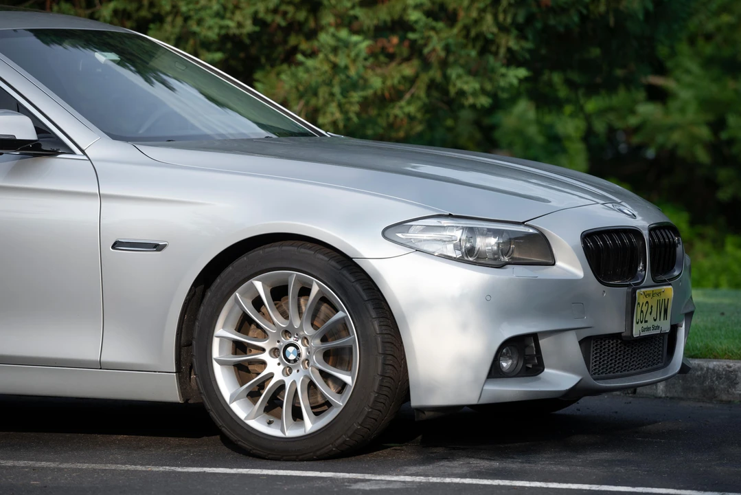 2014 BMW F10 550i & M550d Sedan - Image 29 of 31