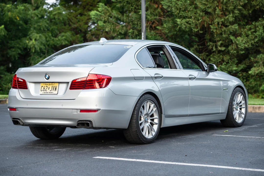 2014 BMW F10 550i & M550d Sedan - Image 9 of 31