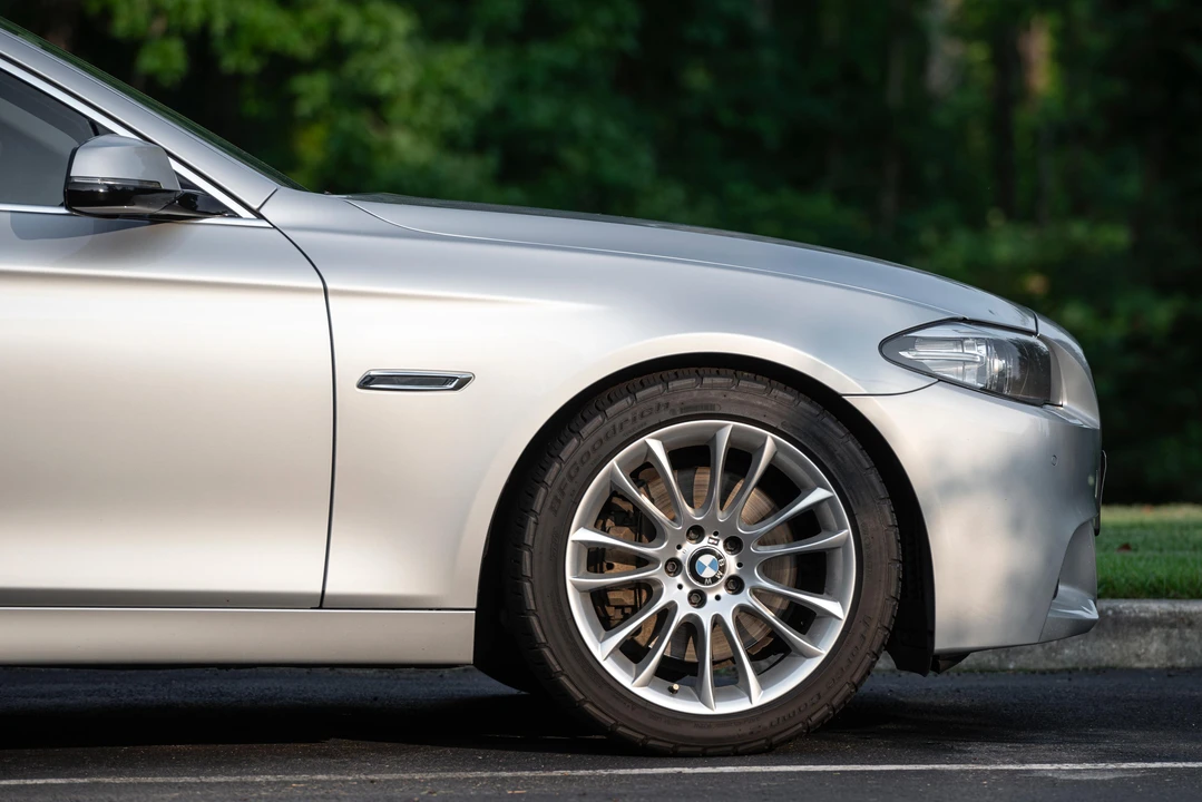2014 BMW F10 550i & M550d Sedan - Image 28 of 31