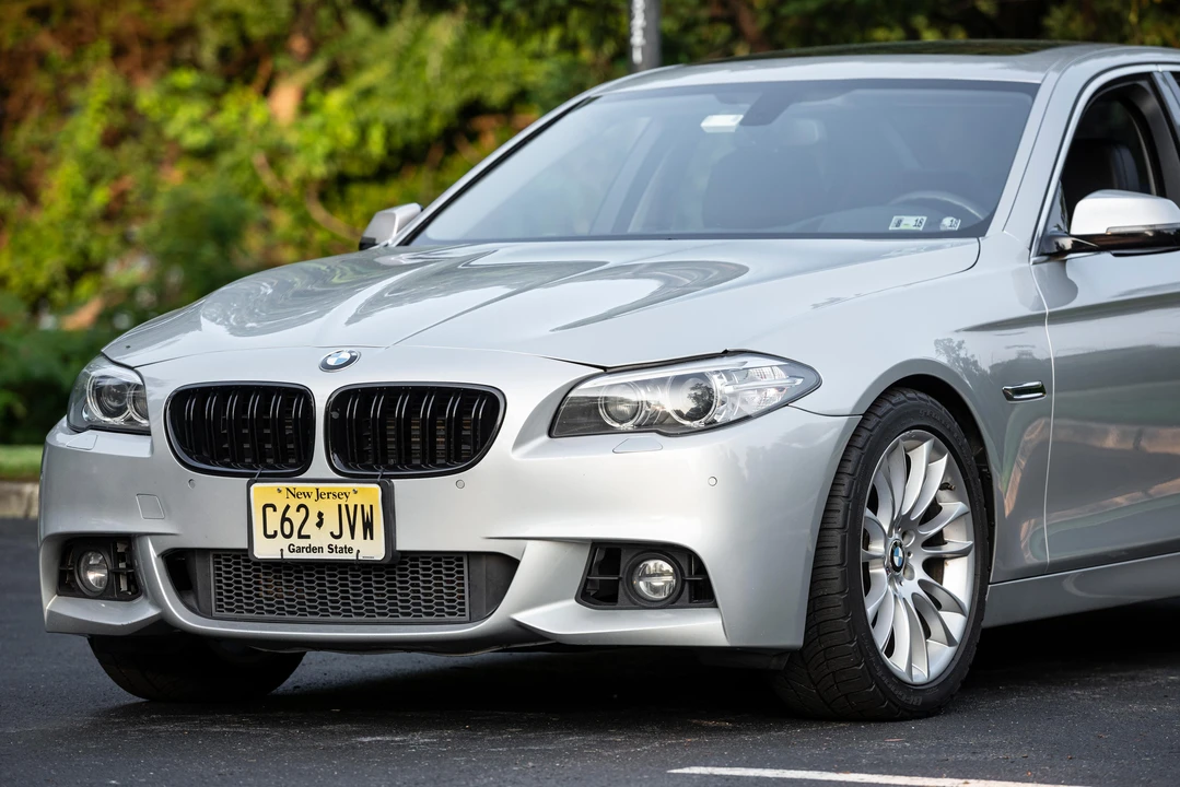 2014 BMW F10 550i & M550d Sedan - Image 17 of 31