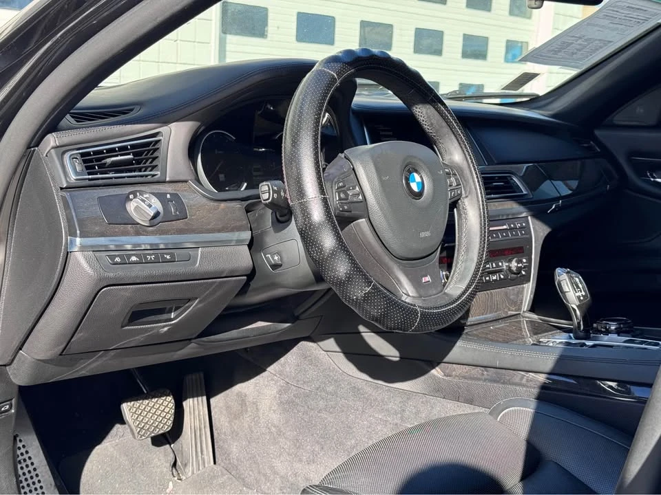 2014 BMW Alpina B7 - Image 10 of 20