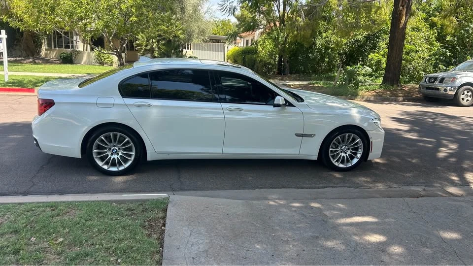 2014 BMW F01/F02 750i & 760Li Sedan - Image 3 of 19