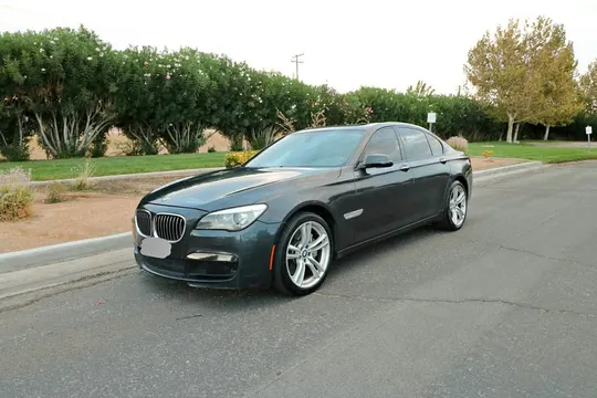 2014 BMW 7 Series 750i Sedan 4D