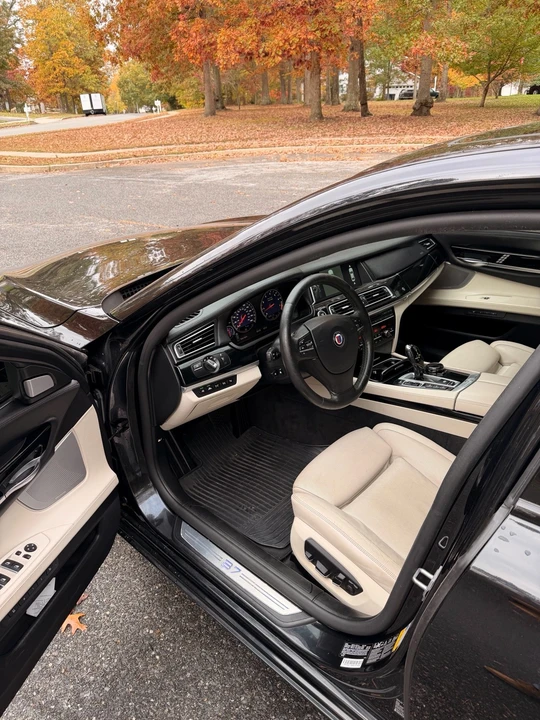 2014 BMW Alpina B7 - Image 6 of 17