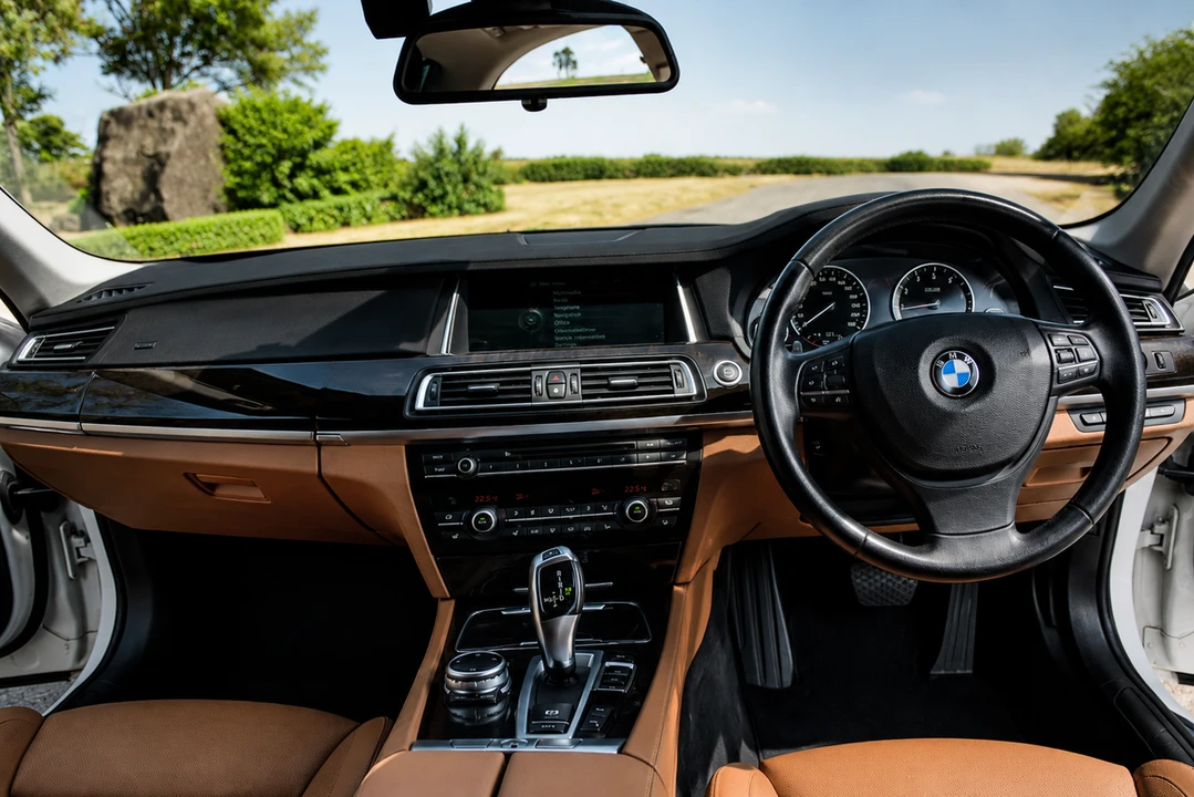 2014 BMW F01/F02 7 Series - Image 10 of 30