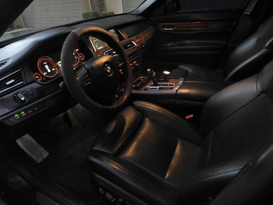 2014 BMW 7 Series - Image 14 of 17