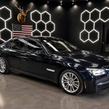 2014 BMW 750i Sedan