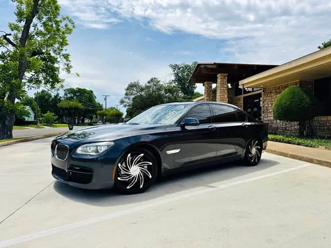 2014 BMW 750Li Sedan