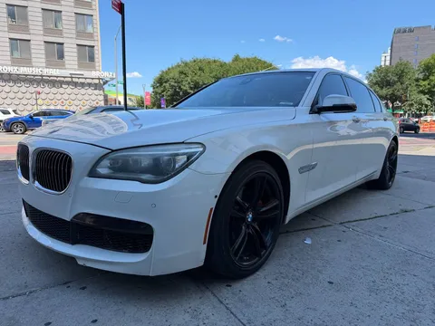 2014 BMW 740Li