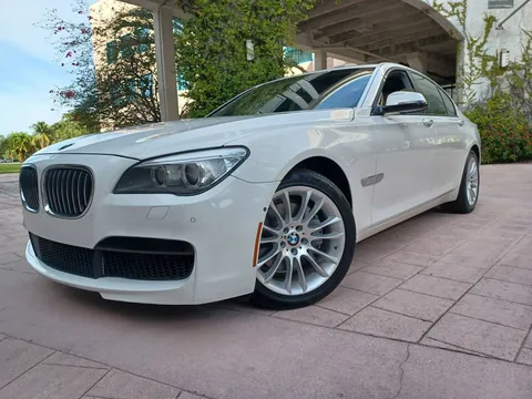 2014 BMW 740i F01