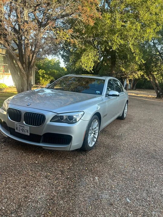 2014 BMW Alpina B7 - Image 2 of 16