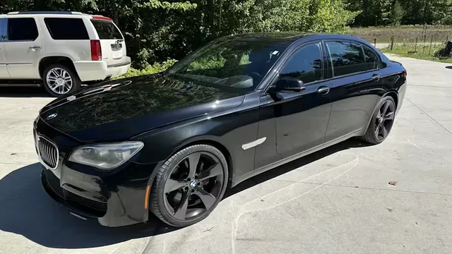 2014 BMW 750Li Sedan
