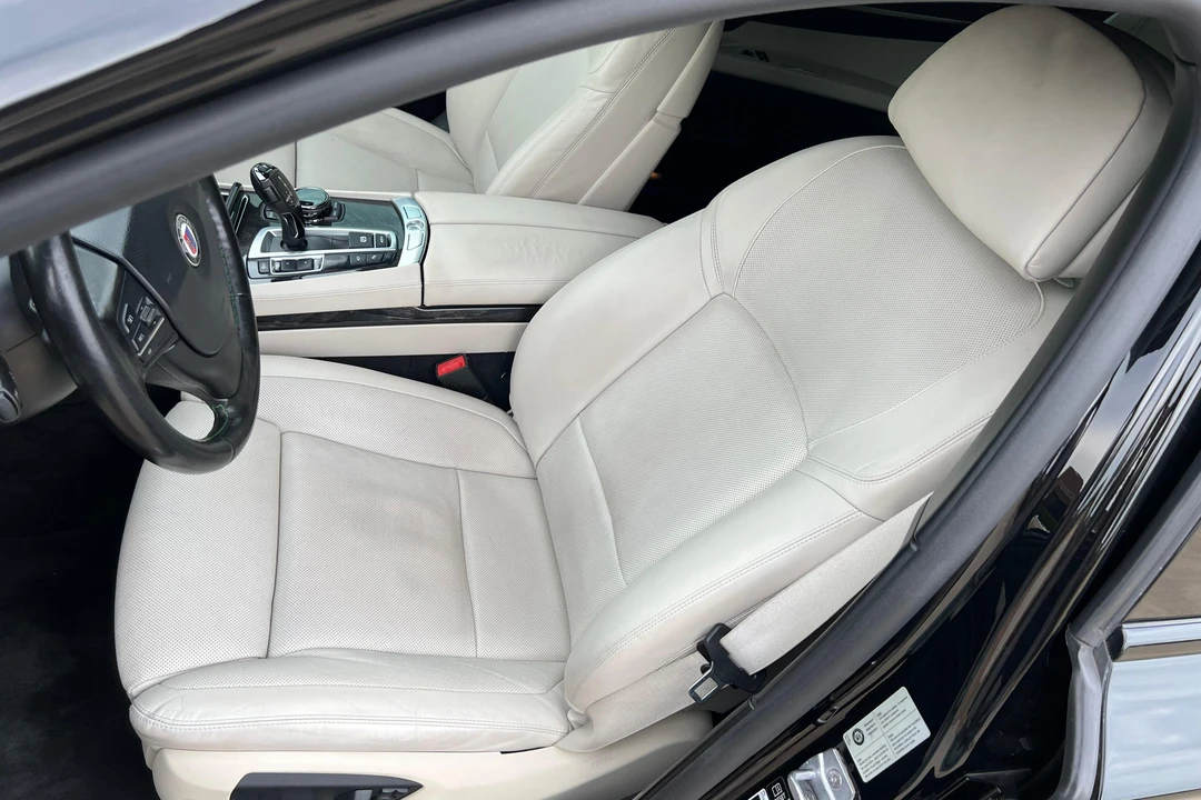 2014 BMW Alpina B7 - Image 31 of 31