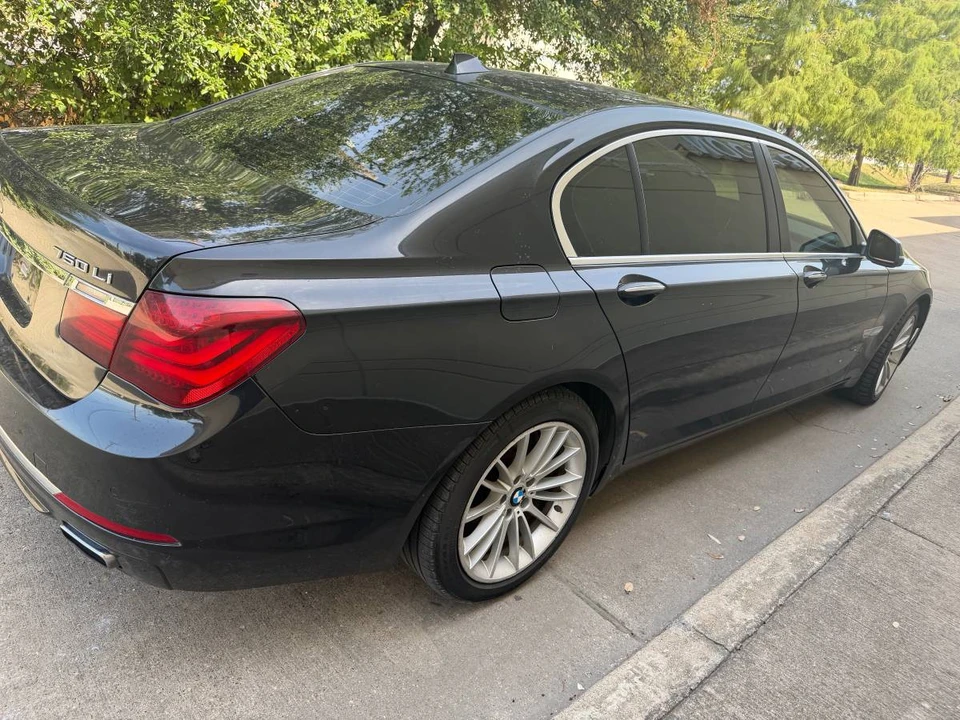 2014 BMW Alpina B7 - Image 5 of 10