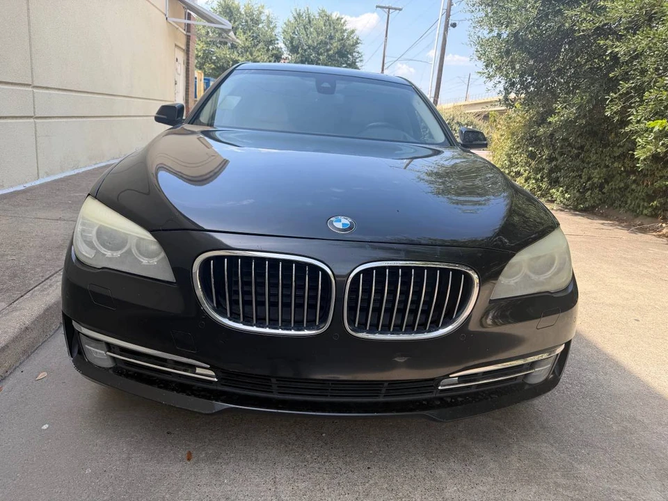 2014 BMW Alpina B7 - Image 3 of 10