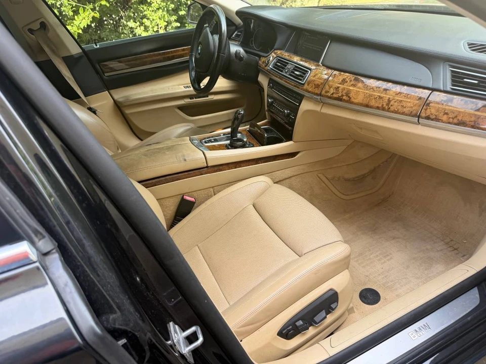 2014 BMW Alpina B7 - Image 6 of 10