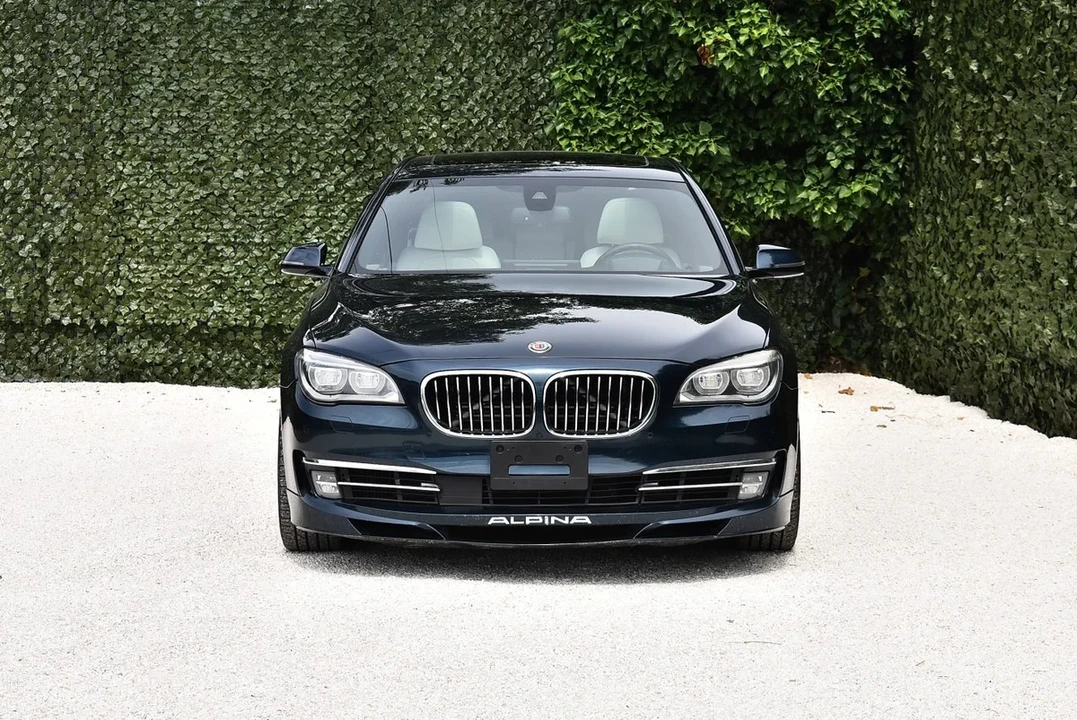 2014 BMW Alpina B7 - Image 2 of 31