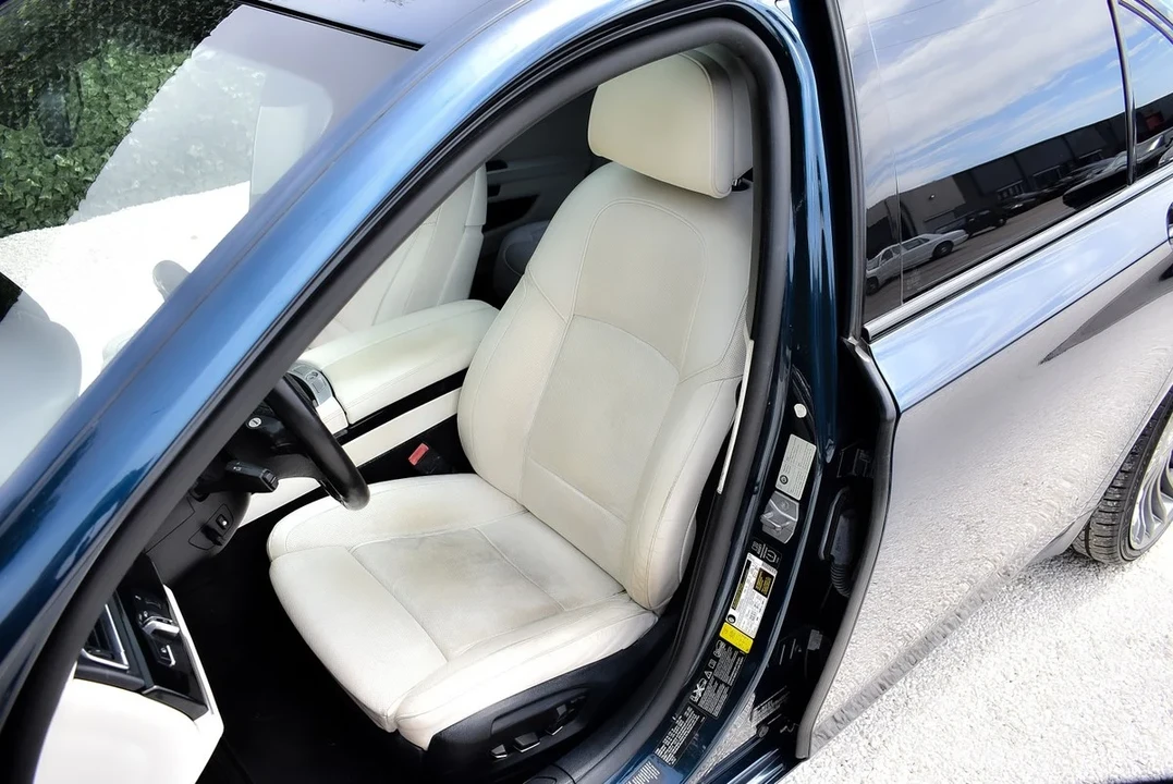2014 BMW Alpina B7 - Image 23 of 31