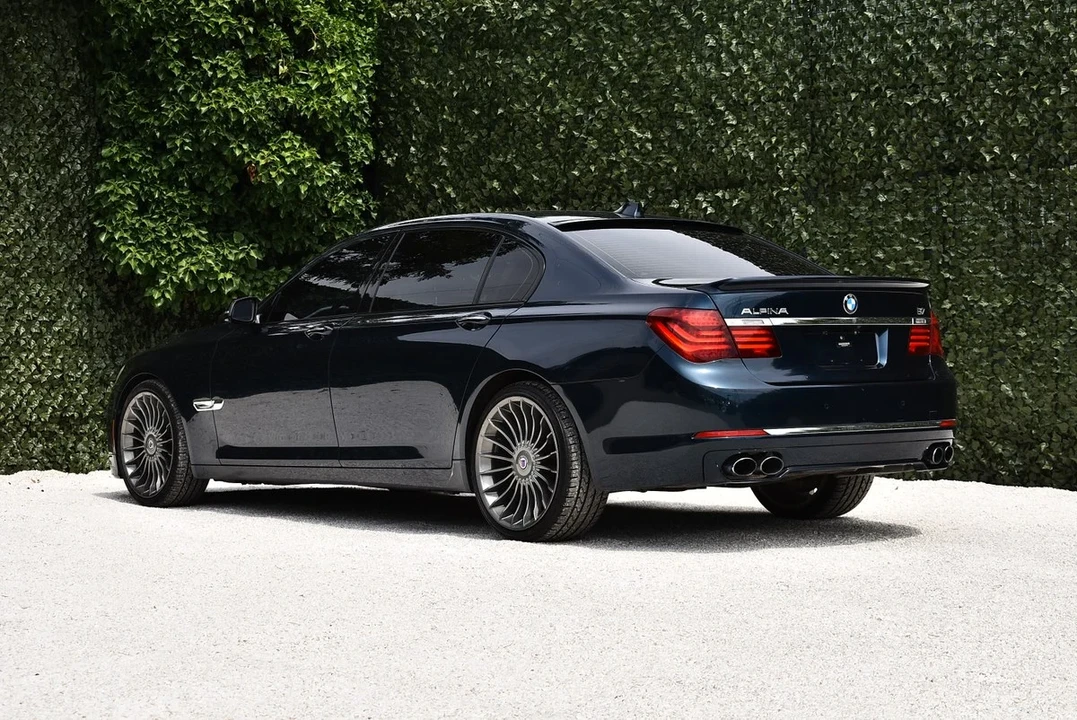 2014 BMW Alpina B7 - Image 12 of 31