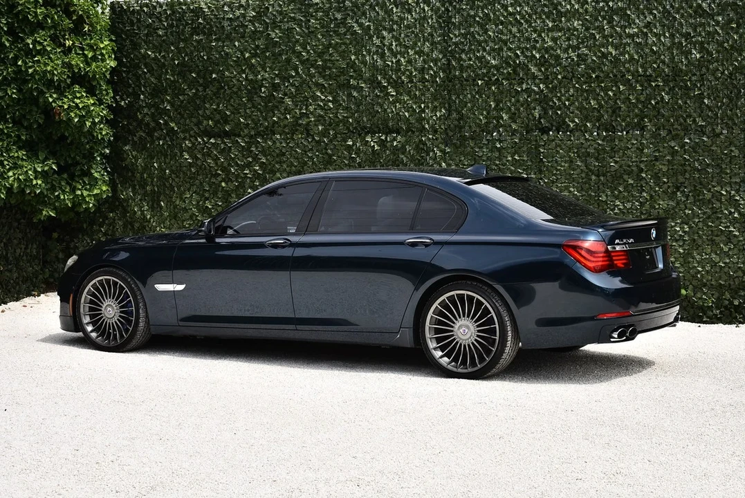 2014 BMW Alpina B7 - Image 13 of 31
