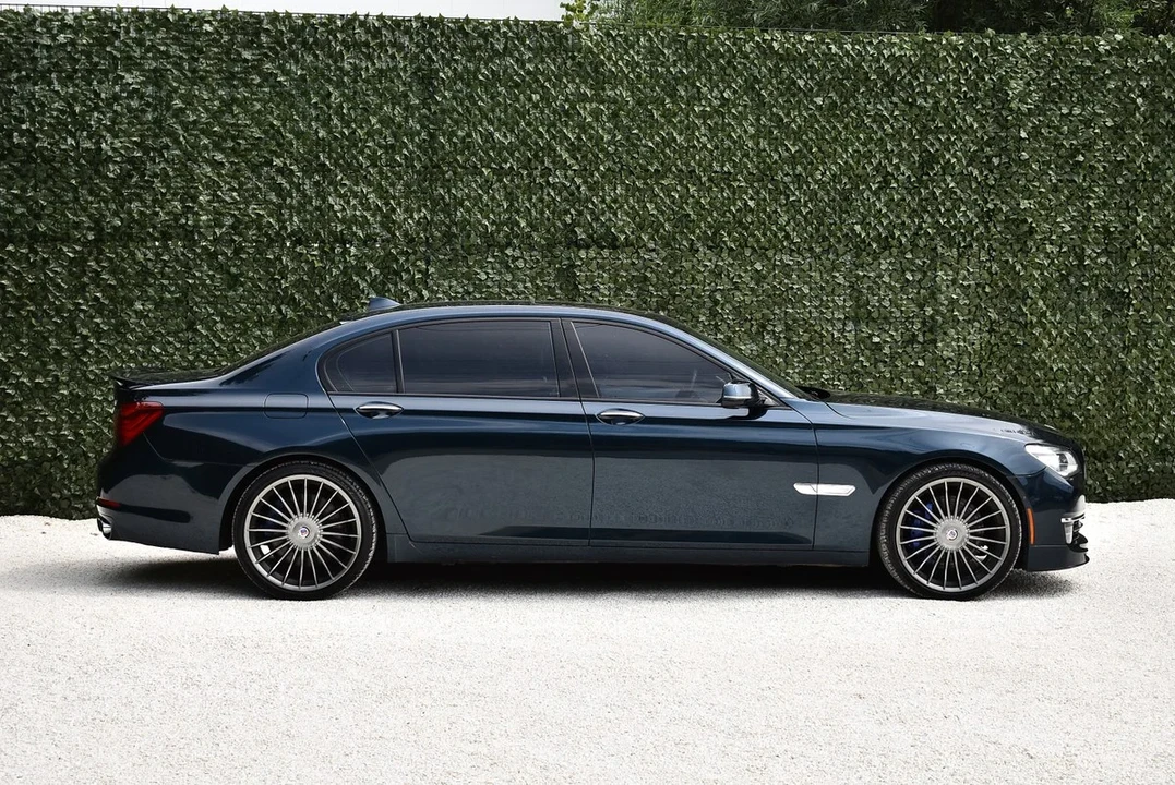 2014 BMW Alpina B7 - Image 7 of 31