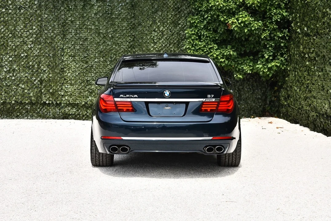 2014 BMW Alpina B7 - Image 8 of 31