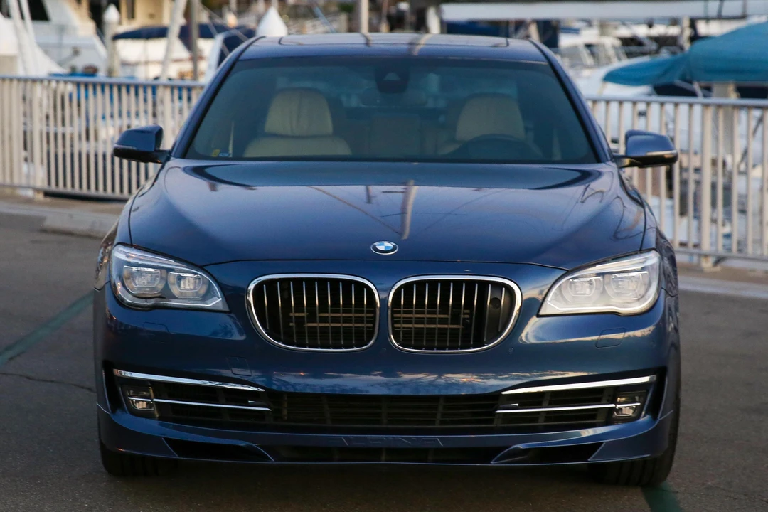 2014 BMW Alpina B7 - Image 2 of 31