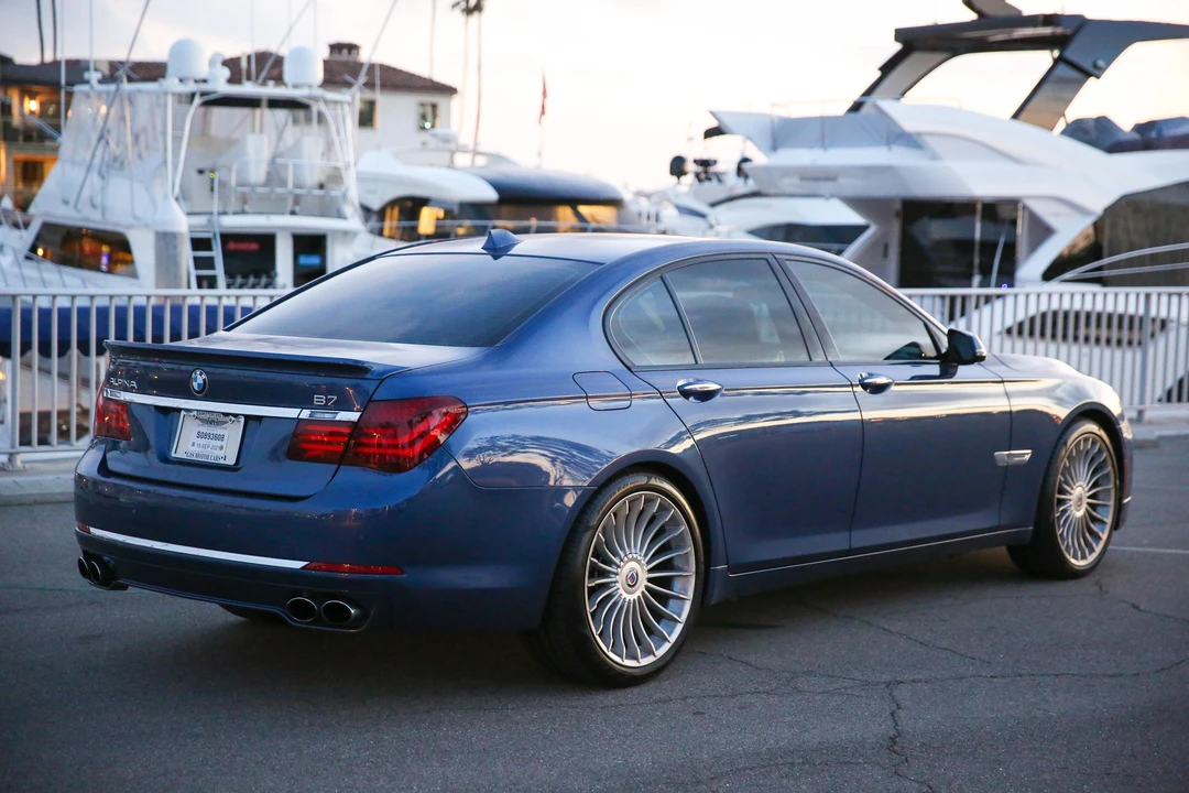 2014 BMW Alpina B7 - Image 27 of 31