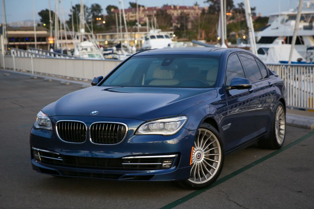 2014 BMW Alpina B7 - Image 8 of 31