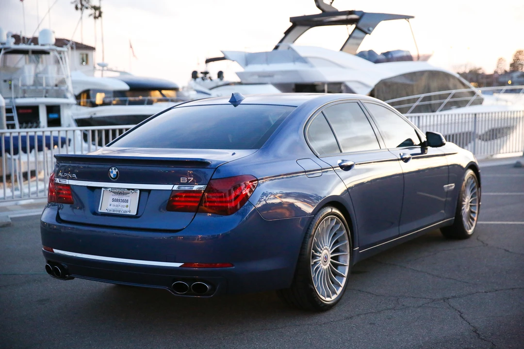 2014 BMW Alpina B7 - Image 25 of 31