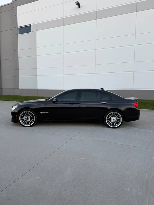 2014 BMW Alpina B7 - Image 9 of 21