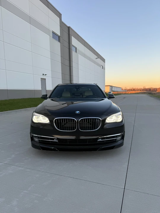 2014 BMW Alpina B7 - Image 13 of 21