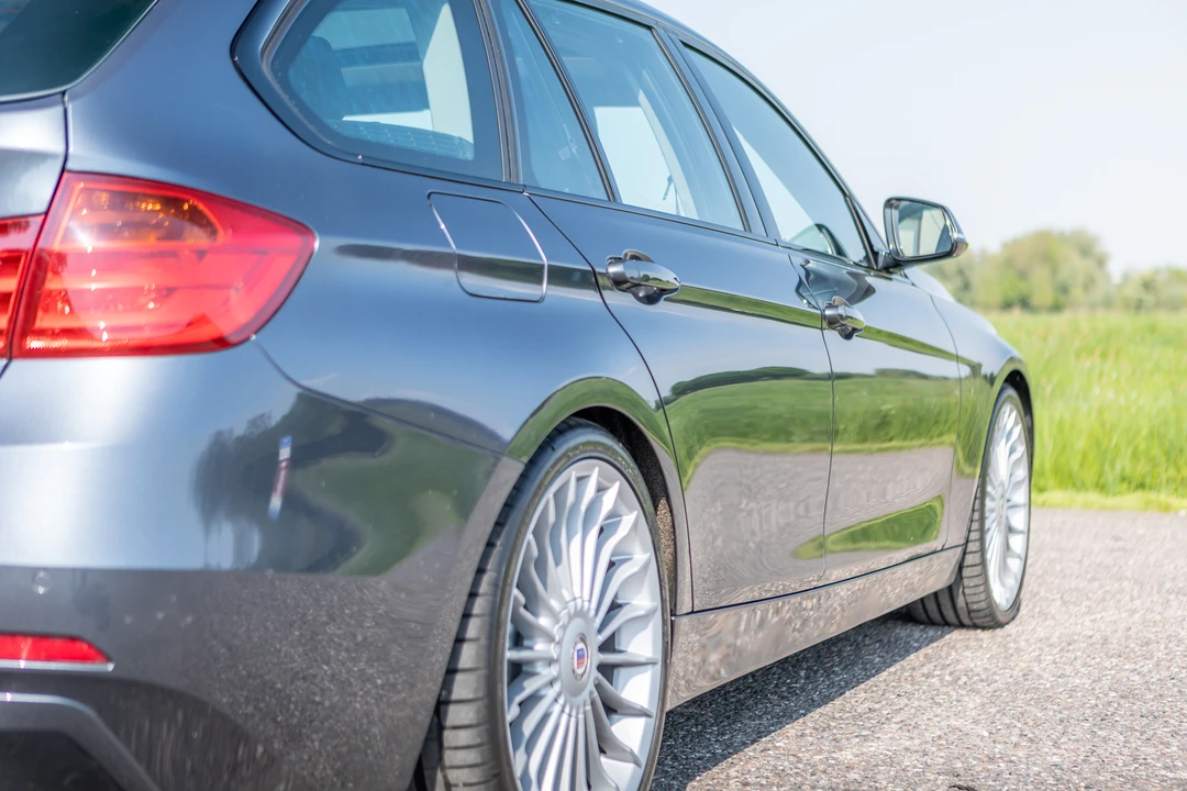 2014 BMW Alpina B3 - Image 30 of 31