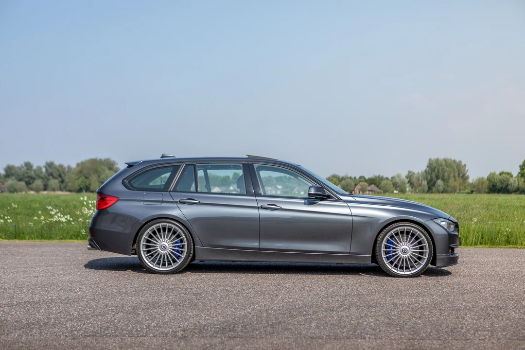 2014 BMW Alpina B3 - Image 13 of 31