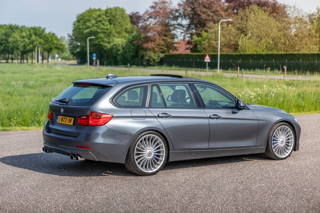 2014 BMW Alpina B3 - Image 14 of 31