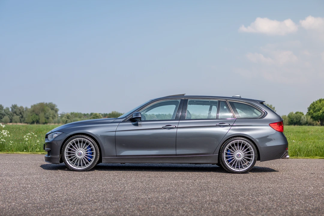 2014 BMW Alpina B3 - Image 9 of 31