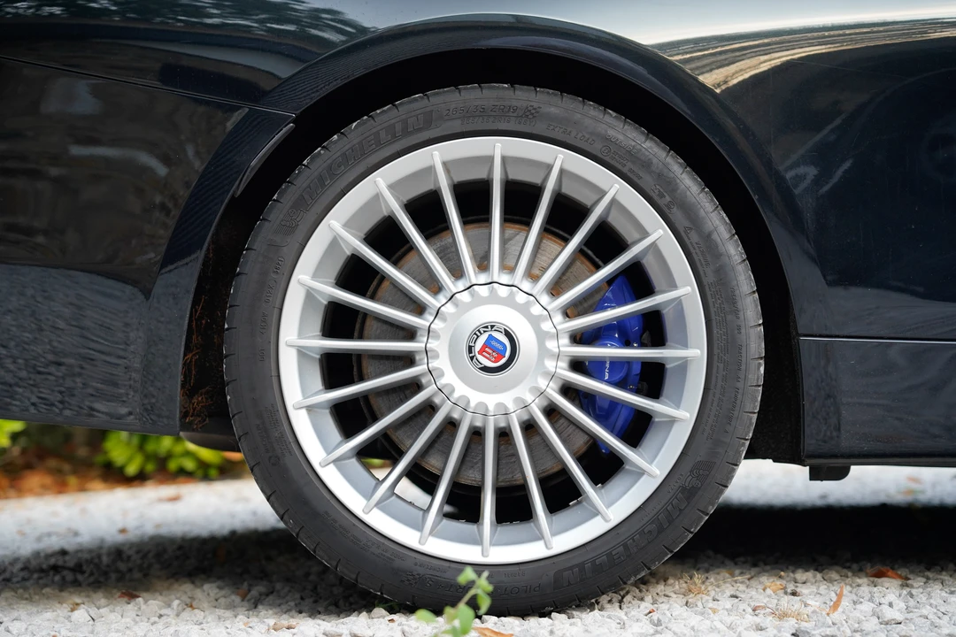 2014 BMW Alpina B4 - Image 20 of 31