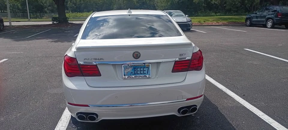 2014 BMW 7 Series - Image 8 of 11