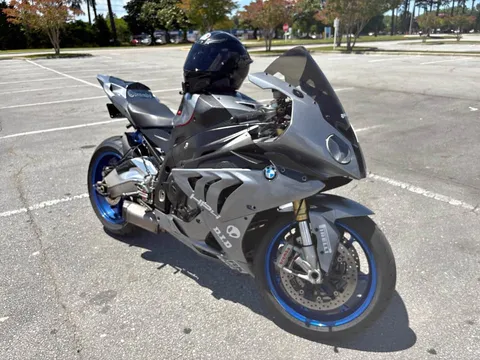 2014 BMW HP4
