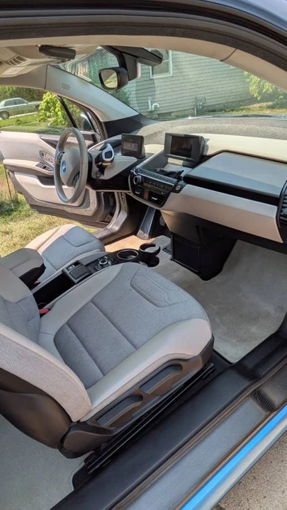 2014 BMW i3 - Image 8 of 10