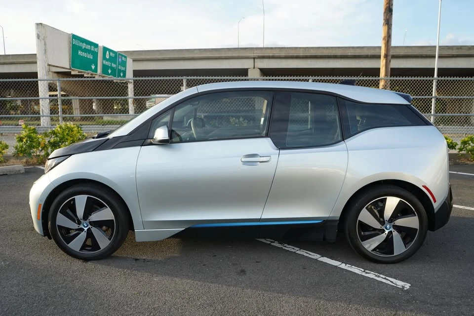 2014 BMW i3 - Image 2 of 20