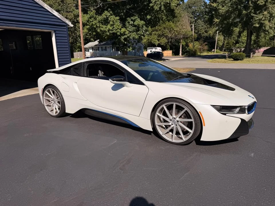 2014 BMW i8 - Image 3 of 17