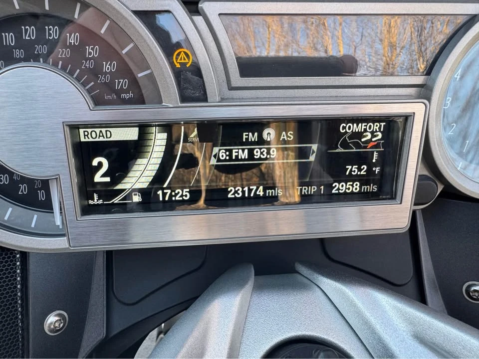 2014 BMW K1600 - Image 9 of 10