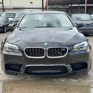2014 BMW M5 Sedan 4D