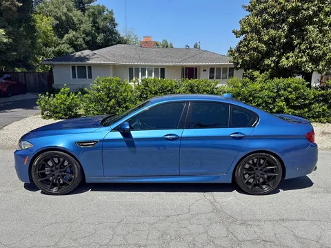 2014 BMW M5 Sedan 4D