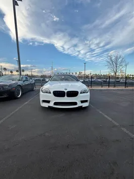 2014 BMW M5 Sedan 4D