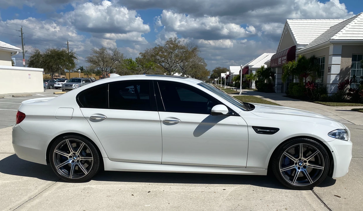 2014 BMW F10 M5 - Image 9 of 31