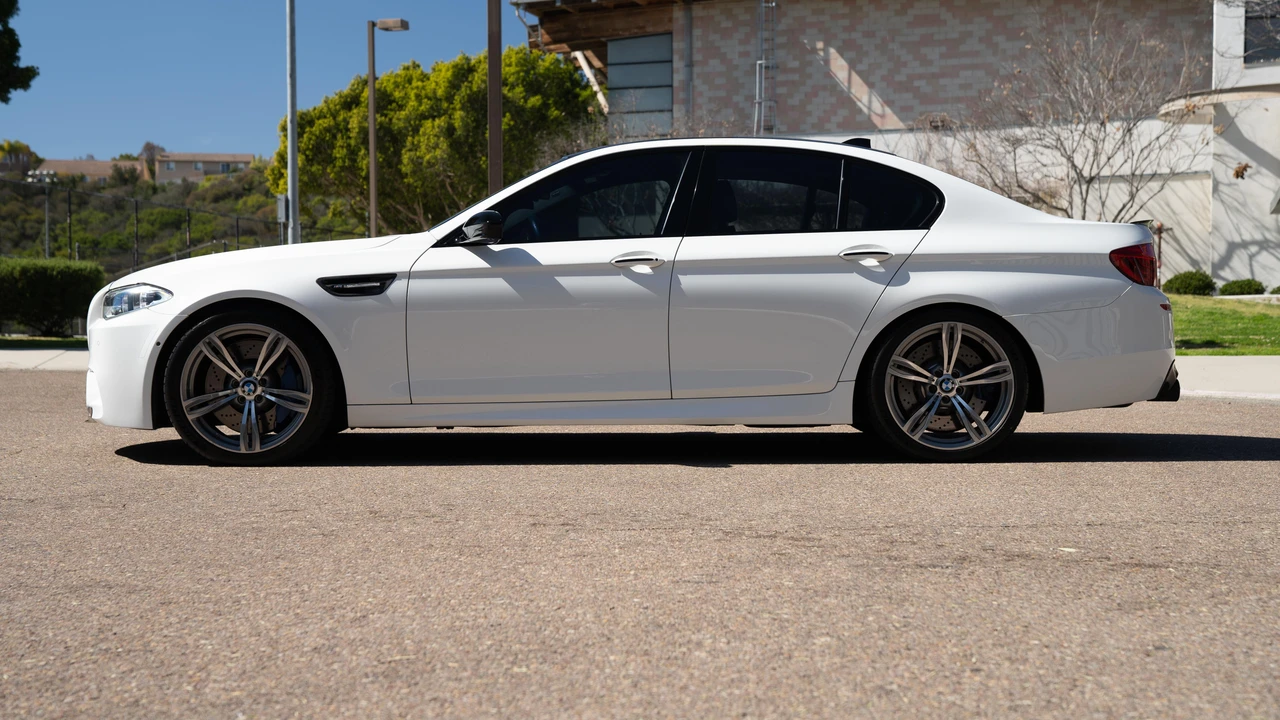 2014 BMW F10 M5 - Image 9 of 31